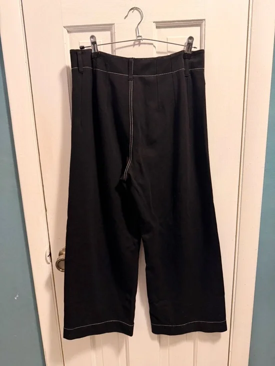 Jones New York Black Pants with White Contrast Stitching size 10 - Picture 6 of 6